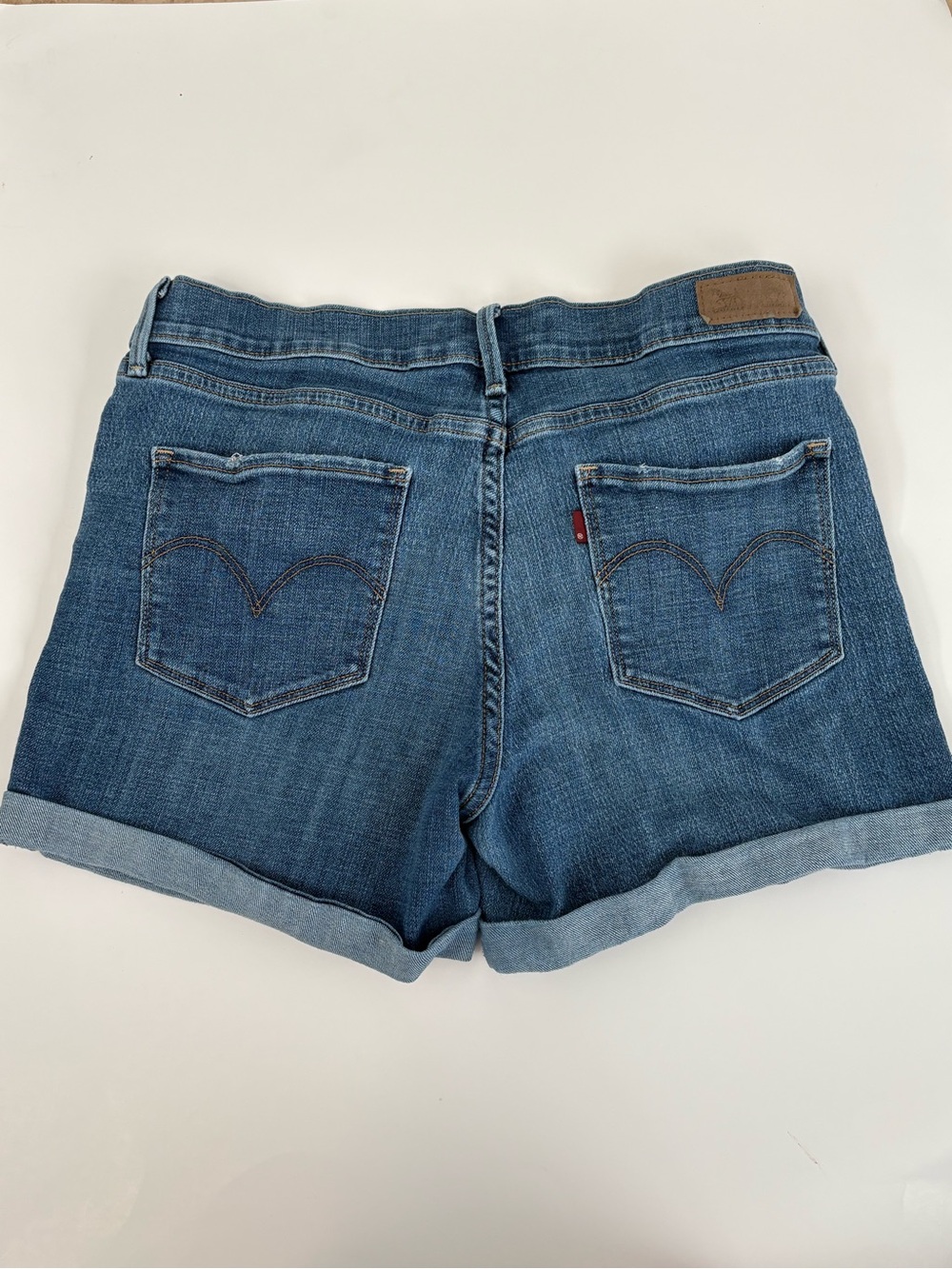 Levi's Dark Blue Rolled-Hem Denim Shorts Size 29 - Picture 2 of 5